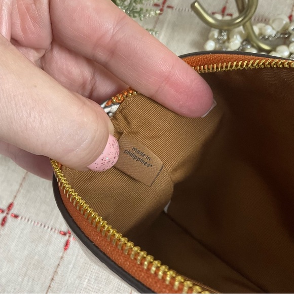 COACH Large Stamped Pebble Leather Corner Zip Wristlet Wallet Clutch CF458 New - Picture 5 of 7